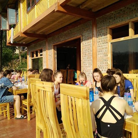 Bac Ha Threeland Homestay Buitenkant foto