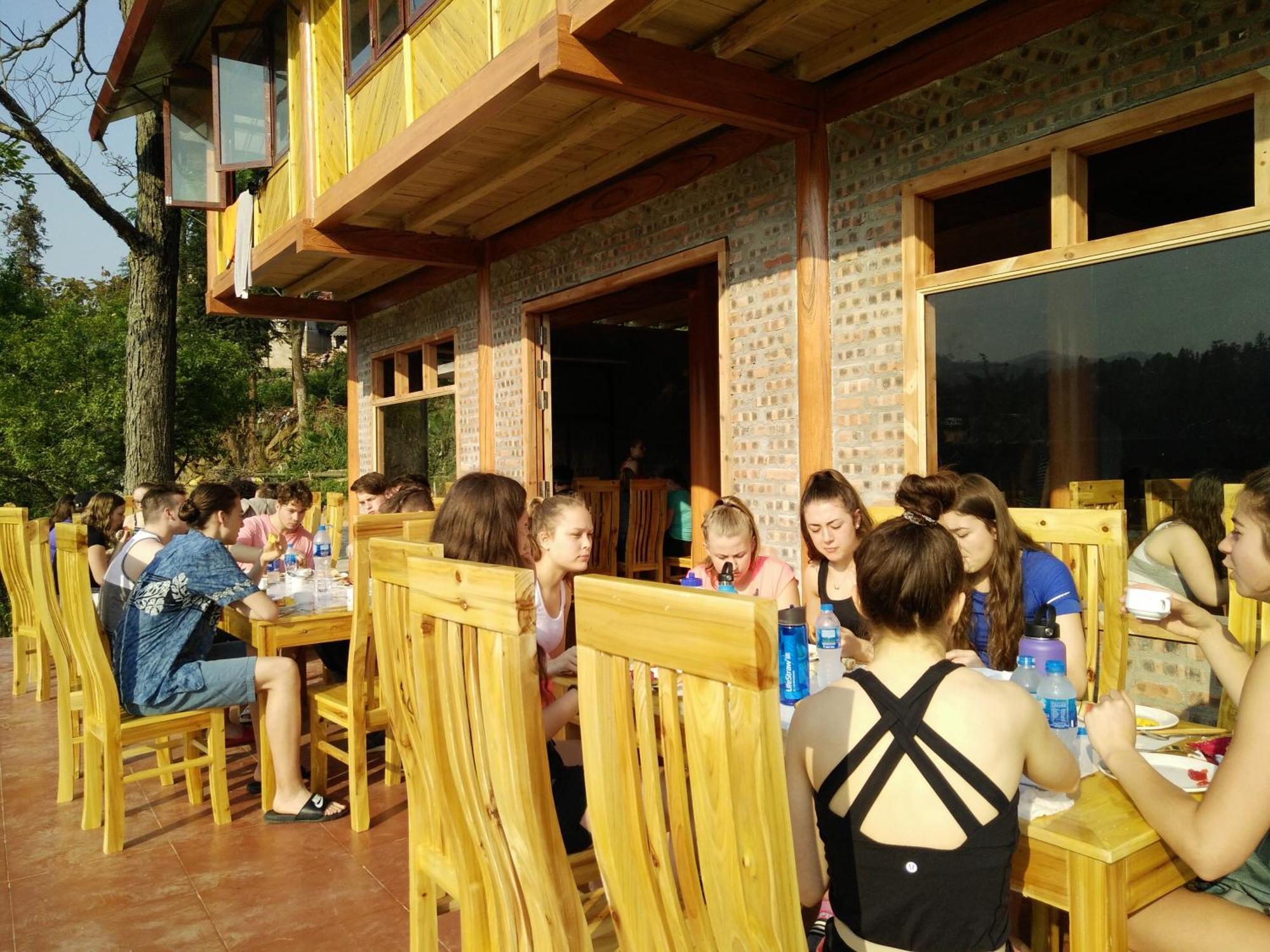 Bac Ha Threeland Homestay Buitenkant foto